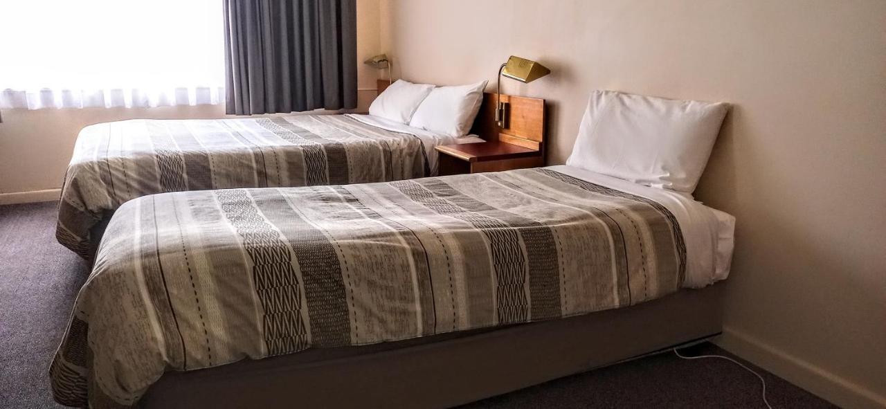 Redhill Cooma Motor Inn Eksteriør bilde