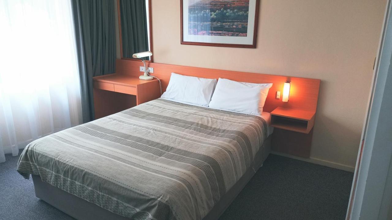 Redhill Cooma Motor Inn Eksteriør bilde