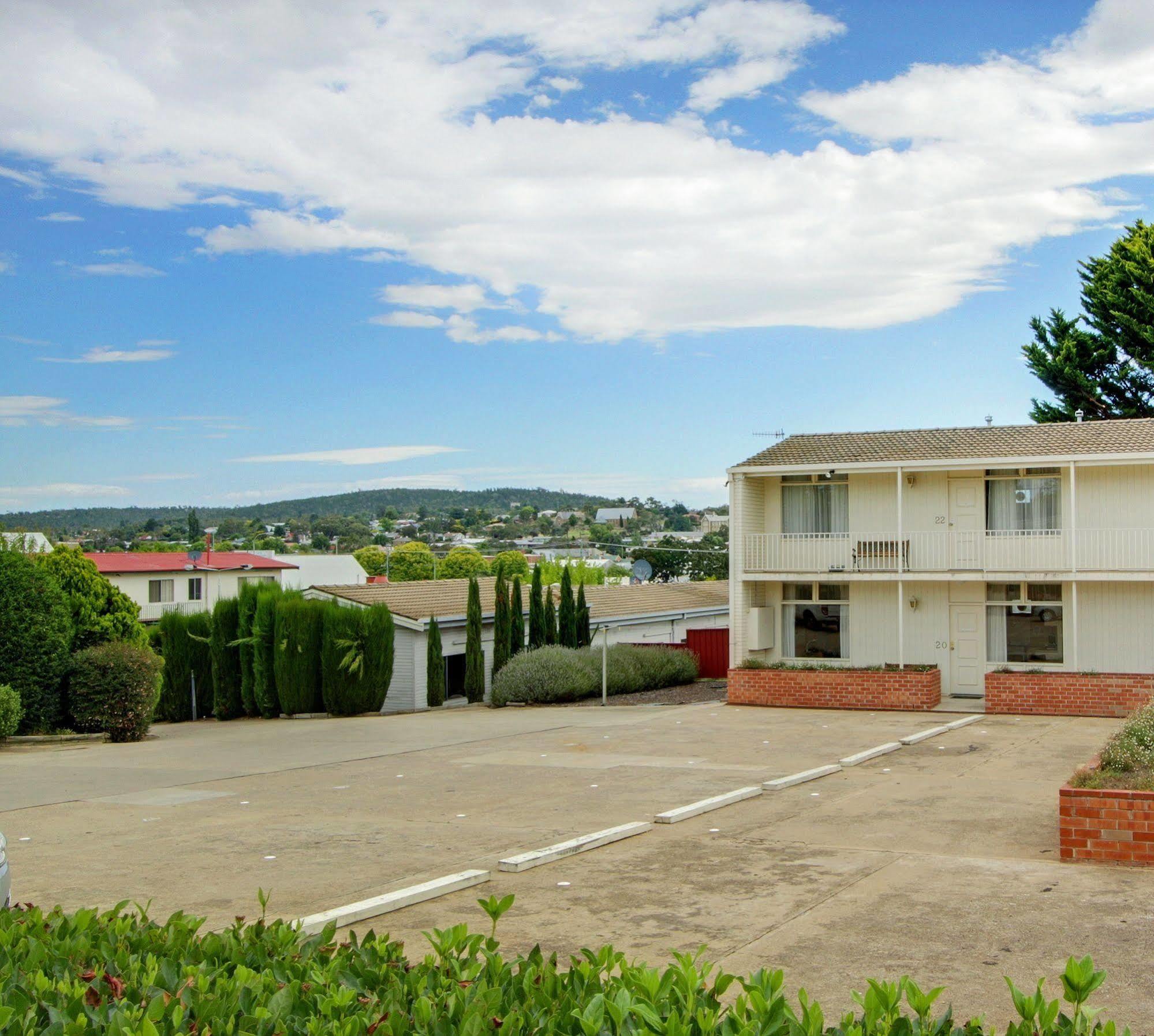 Redhill Cooma Motor Inn Eksteriør bilde