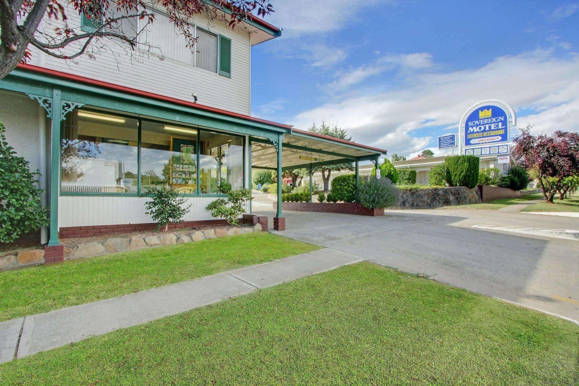 Redhill Cooma Motor Inn Eksteriør bilde