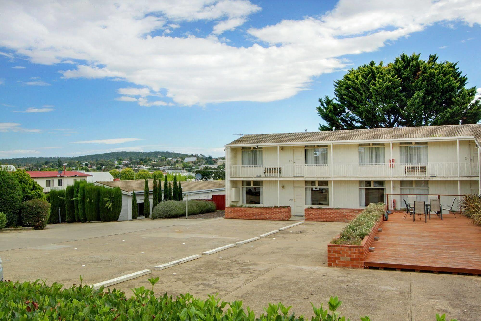 Redhill Cooma Motor Inn Eksteriør bilde